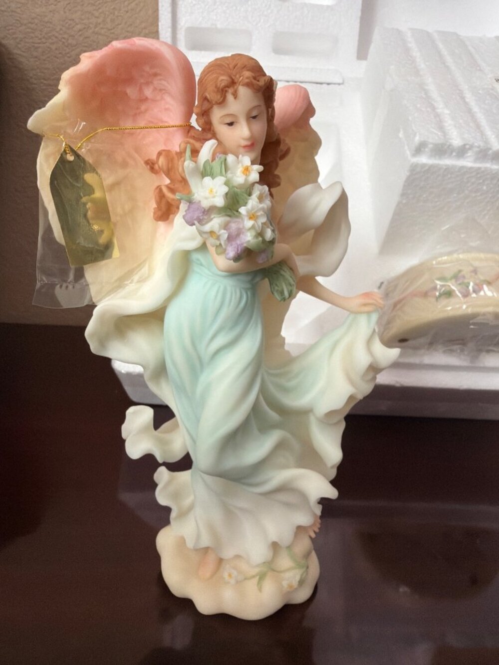 2000 Seraphim Classics Lily 3-Piece Angel Figurine w/Stand & Flower NEW - Picture 4 of 16